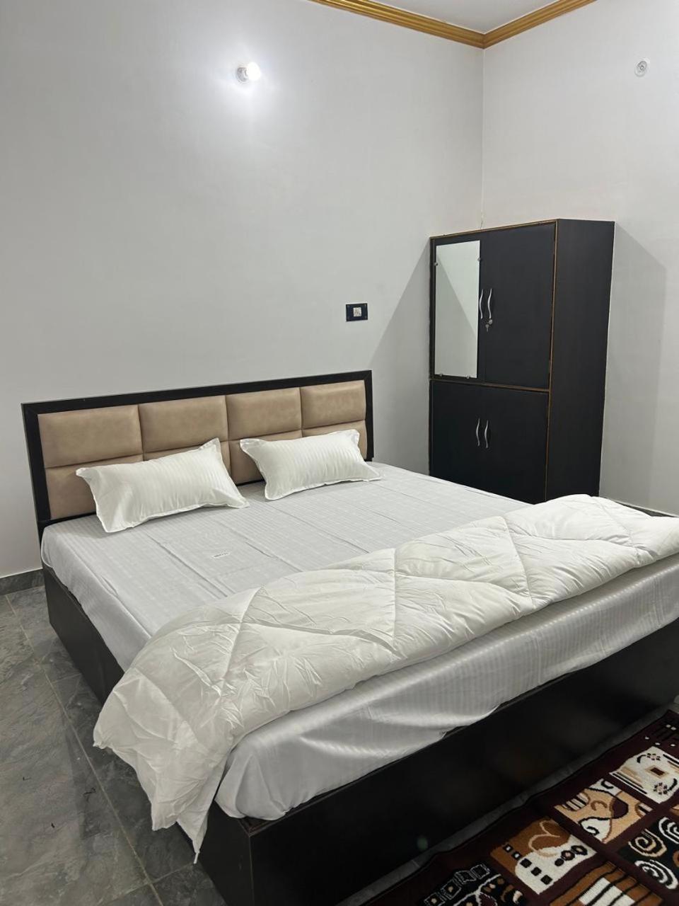 Shri Narayanam Guest House And Home Stay Ayodhya 외부 사진