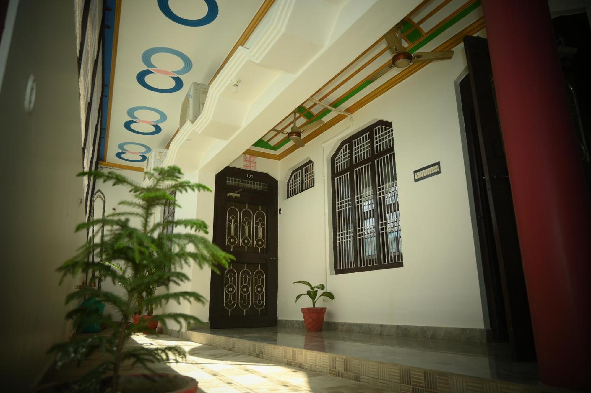 Shri Narayanam Guest House And Home Stay Ayodhya 외부 사진